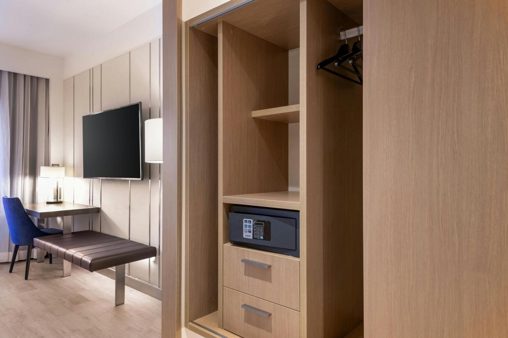 Ac Hotel By Marriott סן-ז'וליאן-אן-ג'נבואה מראה חיצוני תמונה